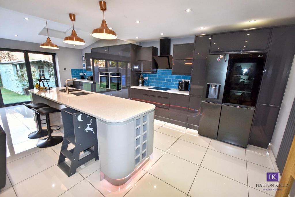 Open plan family kitchen
