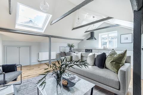 2 bedroom semi-detached house to rent, Beacon Mews, South Road, Weybridge, KT13