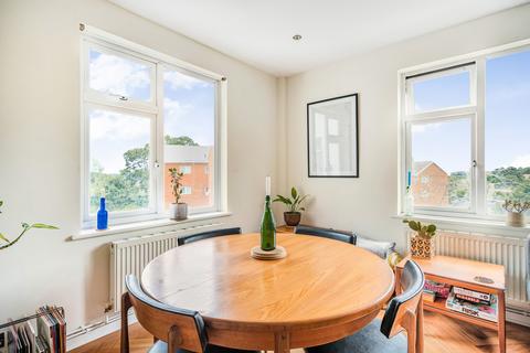 undefined, Taymount Rise, London