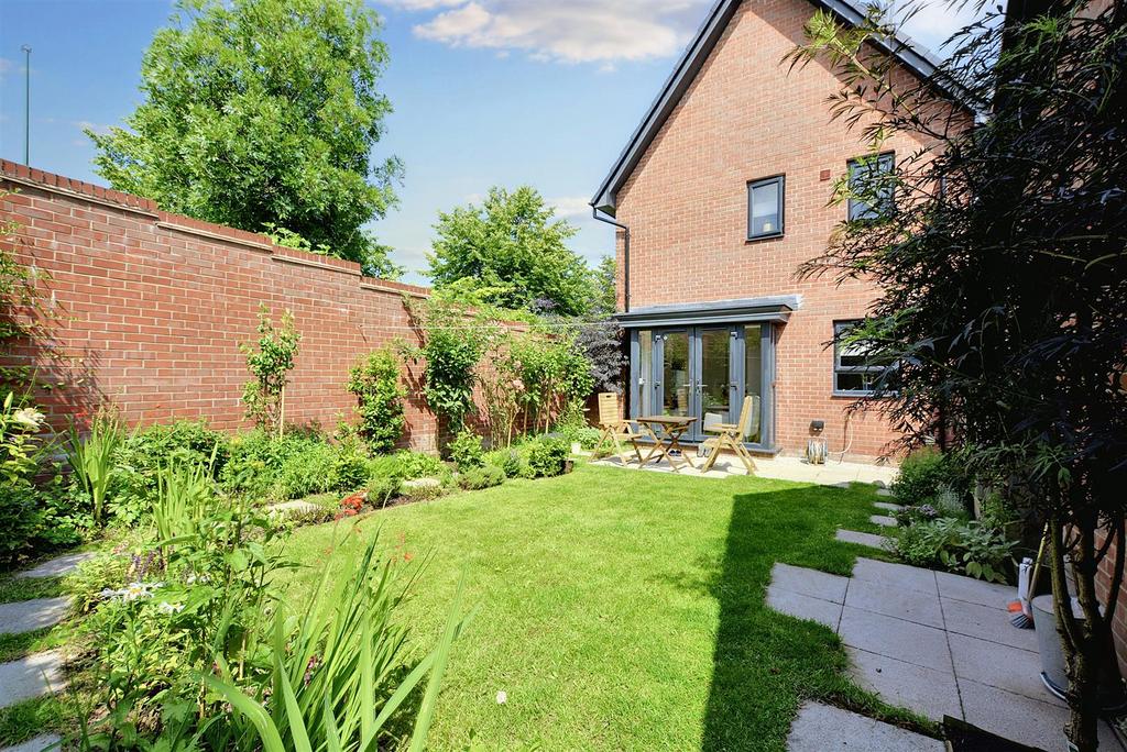 Garden 3.jpeg