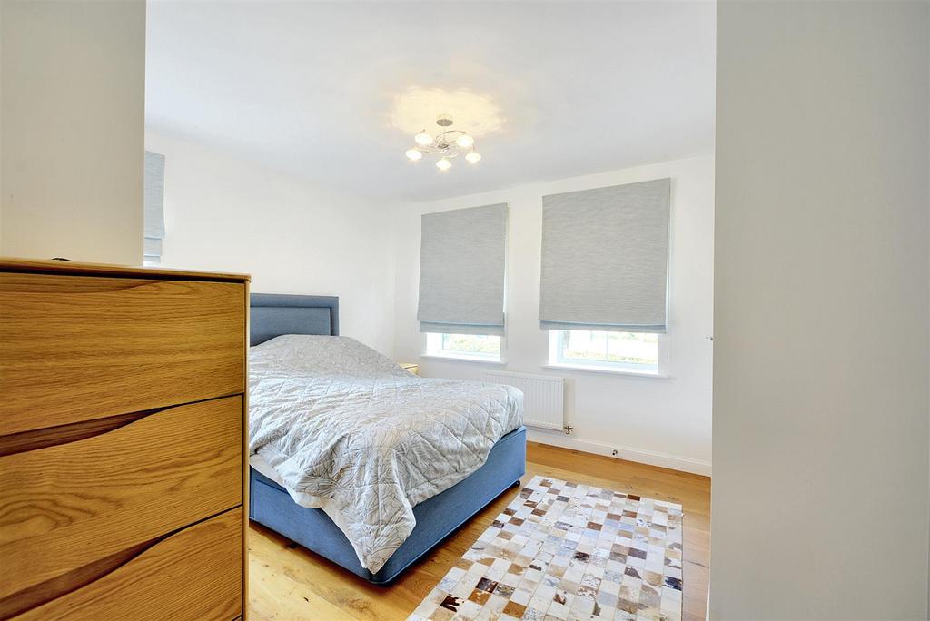 Bedroom 1 1.jpeg