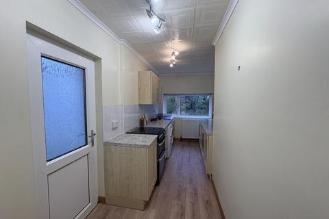 3 bedroom semi-detached house to rent, Cambridge, CB5