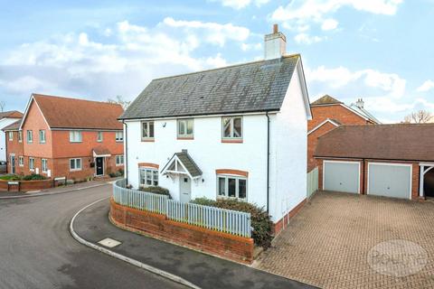 4 bedroom detached house for sale, Stroudfields, Petersfield, Hampshire, GU32