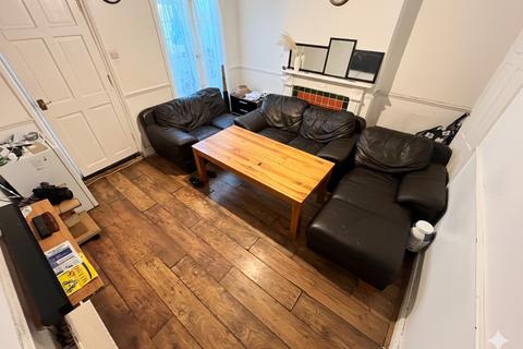 undefined, Winsdon Road, Luton, Bedfordshire, LU1 5JT