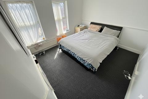 undefined, Winsdon Road, Luton, Bedfordshire, LU1 5JT