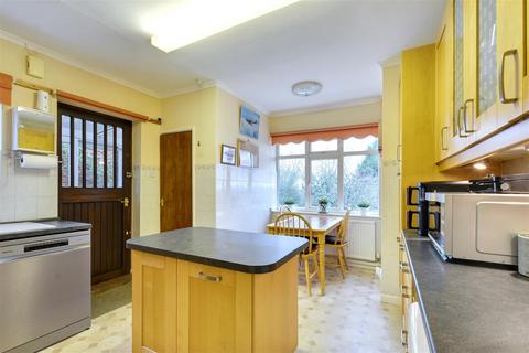 4 bedroom detached bungalow for sale, Cleve Avenue, Toton