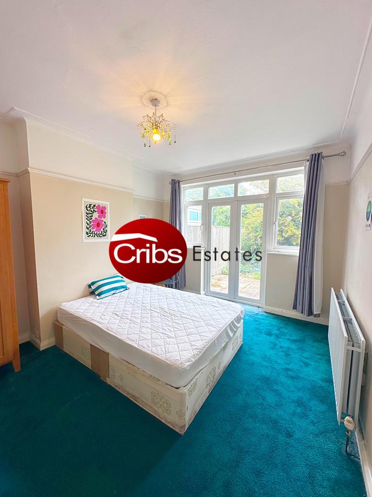 Double Room to Rent in New Malden