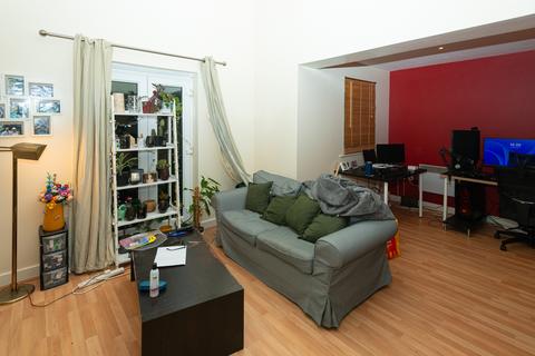 2 bedroom flat for sale, Raynald Road, Sheffield S2