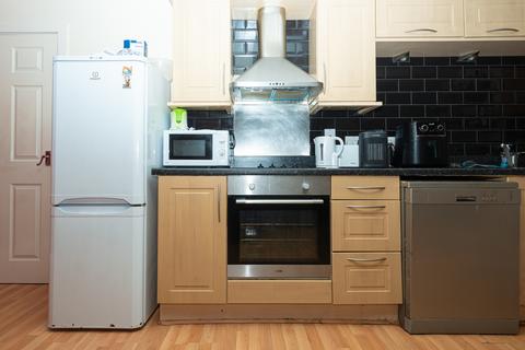 2 bedroom flat for sale, Raynald Road, Sheffield S2