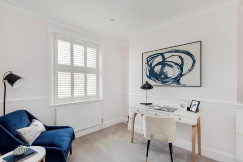 3 bedroom apartment to rent, Carlton Hill, London NW8