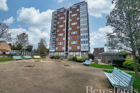 Victor Court, Hornchurch, RM12