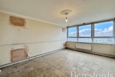 2 bedroom apartment for sale, Victor Court, Hornchurch, RM12