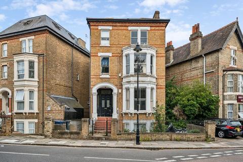Grange Park, London W5