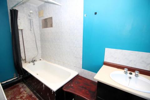 3 bedroom terraced house for sale, Peartree Lane, Dudley DY2