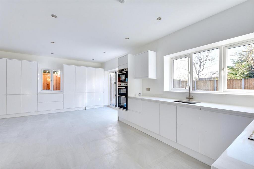 Living/Dining Kitchen
