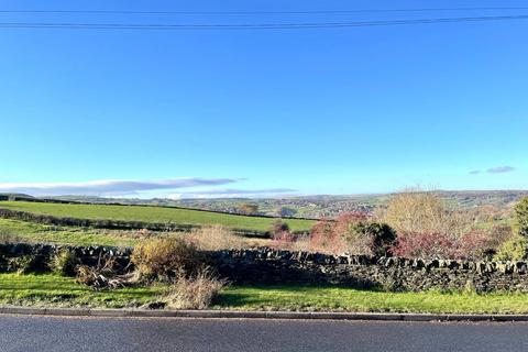 3 bedroom detached house for sale, Kew Hill, Huddersfield, HD3