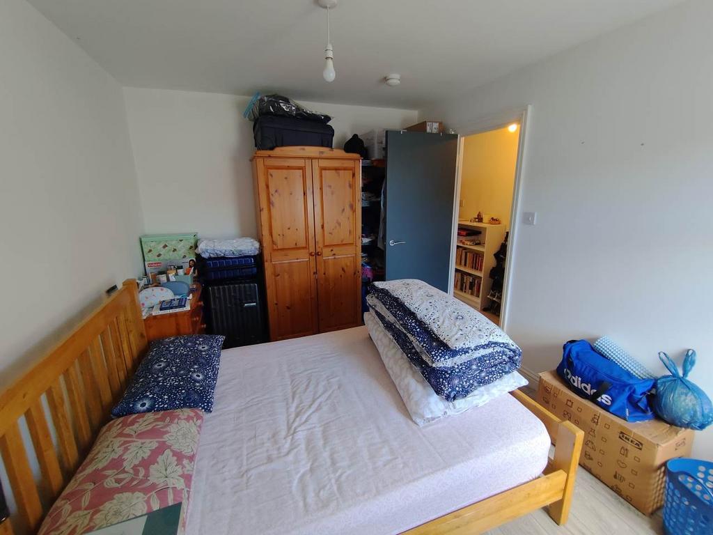 Bedroom (2)