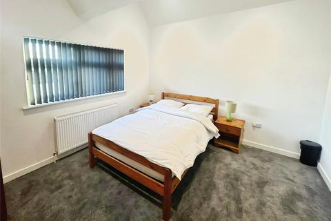 1 bedroom in a house share to rent, Bower Lane, Kent ME16