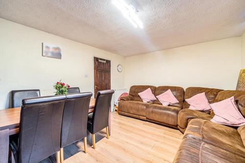 undefined, Wise Avenue,  Kidlington,  OX5