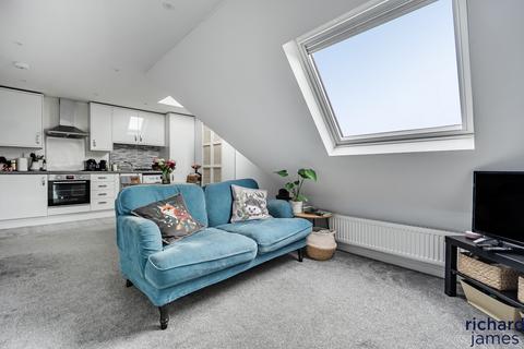 undefined, Cricklade Road, Swindon, SN2