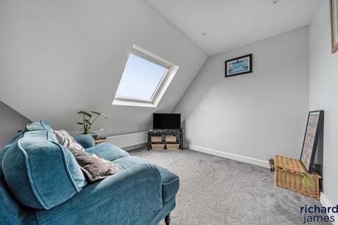undefined, Cricklade Road, Swindon, SN2