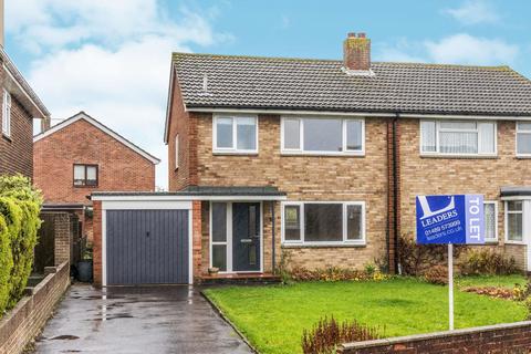 3 bedroom semi-detached house to rent, Laurel Gardens, Locks Heath, Southampton, SO31