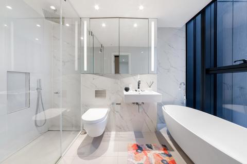 2 bedroom apartment for sale, Hampton Tower, Marsh Wall, London, E14