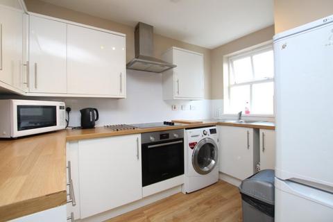 4 bedroom flat to rent, Jellicoe Avenue, Bristol BS16
