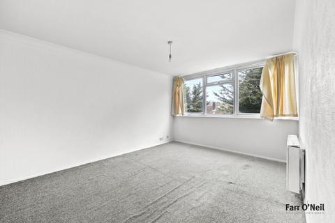 2 bedroom flat for sale, Long Green, Chigwell, IG7