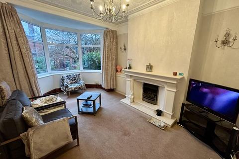 3 bedroom semi-detached house to rent, Priory Avenue, Salford M7