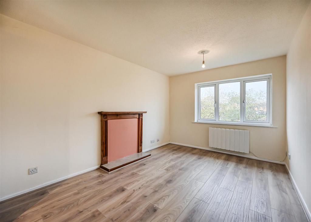 44a Hook Farm Road-2.jpg