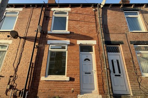 2 bedroom terraced house to rent, Grafton Street, Castleford
