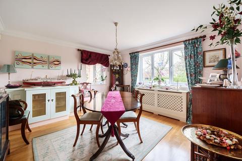 undefined, Thorne Close, Oxfordshire RG9
