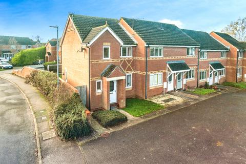 3 bedroom semi-detached house for sale, Thatch Meadow Drive, Market Harborough, LE16