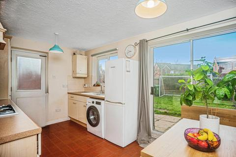 3 bedroom semi-detached house for sale, Thatch Meadow Drive, Market Harborough, LE16