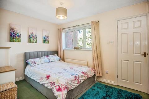 3 bedroom semi-detached house for sale, Thatch Meadow Drive, Market Harborough, LE16