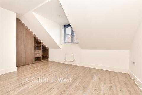 undefined, Greyford Close, Leatherhead KT22
