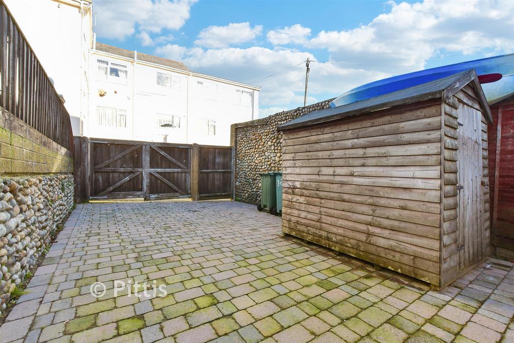 Driveway/Parking
