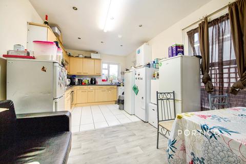 undefined, Leytonstone, London, E11