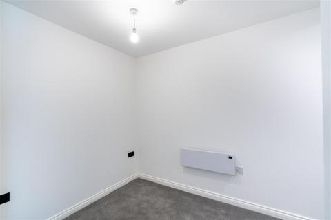1 bedroom apartment to rent, Springwell Gardens, Whitehall Road, Leeds LS12