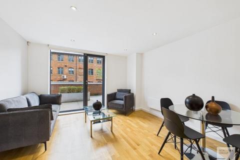 undefined, Apt G.18 :: Flint Glass Wharf