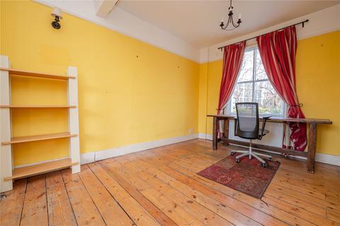 4 bedroom terraced house for sale, Queens Road, Twickenham