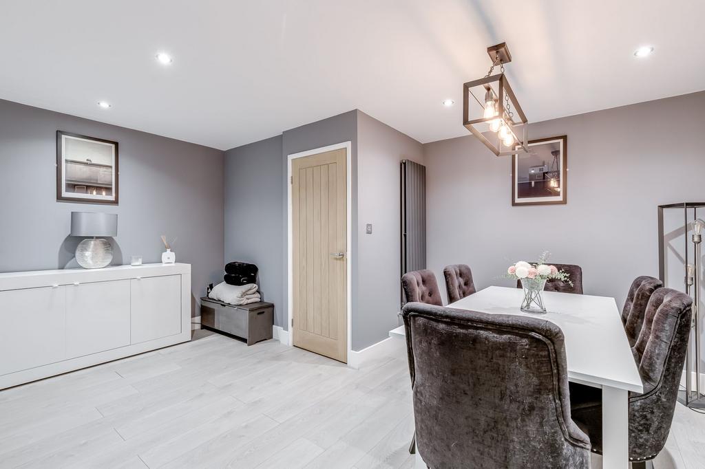 Sitting/Dining Room