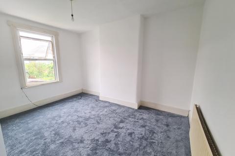 undefined, Wellwood Road, Goodmayes, Essex, IG3 8TZ, UK