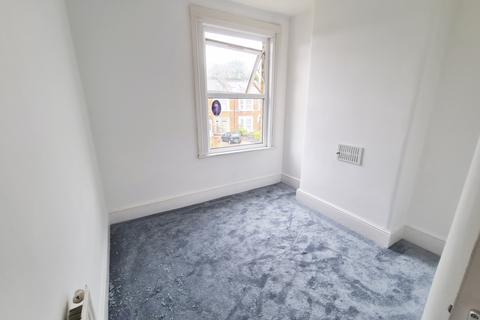 undefined, Wellwood Road, Goodmayes, Essex, IG3 8TZ, UK