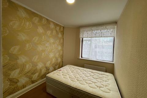 undefined, Watling Avenue, Edgware, HA8
