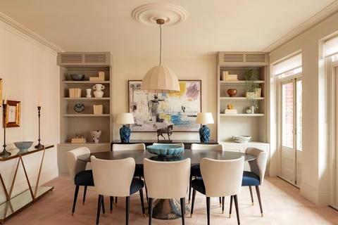 3 bedroom apartment for sale, Drayton Court, 15-28 Drayton Gardens, Chelsea, SW10
