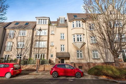 3 bedroom apartment for sale, Ingress Park Avenue, Greenhithe DA9