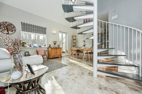 3 bedroom apartment for sale, Ingress Park Avenue, Greenhithe DA9
