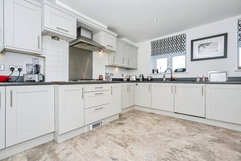 3 bedroom apartment for sale, Ingress Park Avenue, Greenhithe DA9